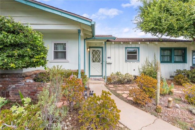 Property photo of 1044 W Cypress AV