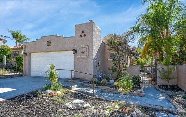 Property photo of 752 Torino
