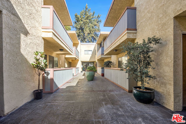 Property photo of 12940 Riverside DR