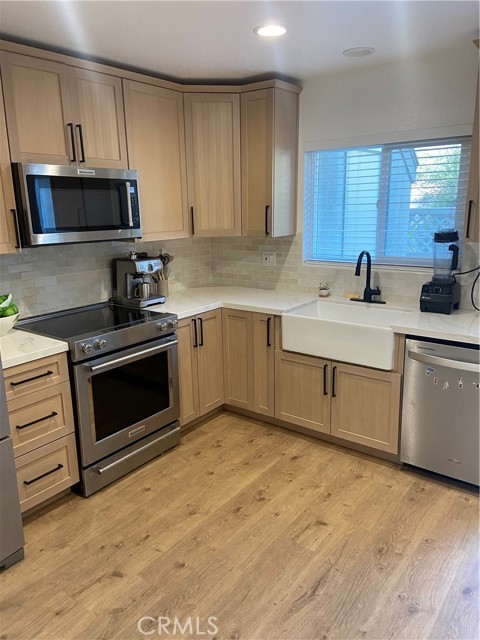 Photo of 5927 E Creekside