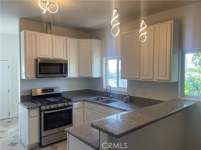 Property photo of 702 S Soto