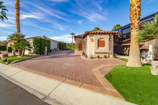 Property photo of 80501 Avenue 48