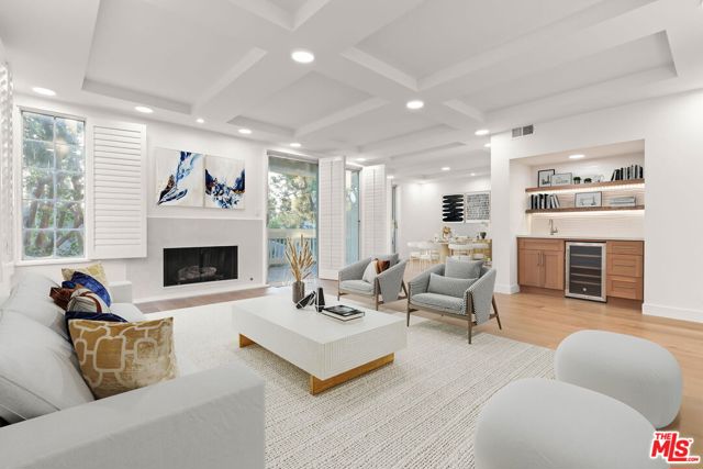 Property photo of 4338 Redwood AV