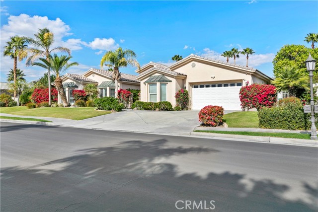 Property photo of 44 Killian WY