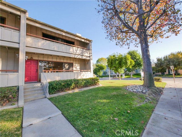 Property photo of 747 Fairview AV