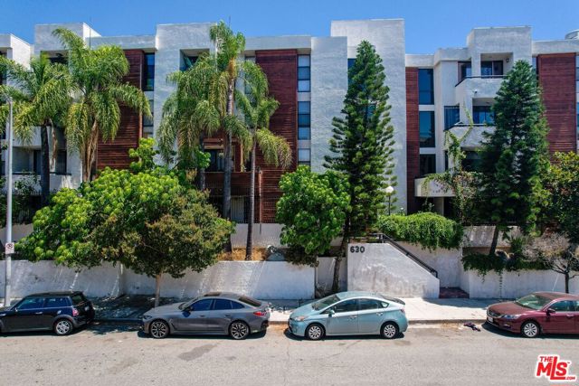 Property photo of 630 N Grand AV