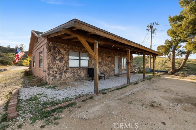 Property photo of 46417 Kings Canyon RD