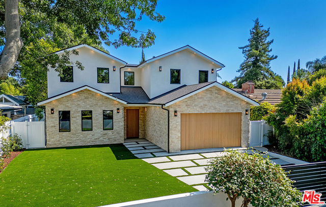Property photo of 22616 Hatteras ST