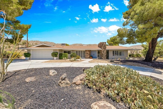 Property photo of 54832 Benecia TR