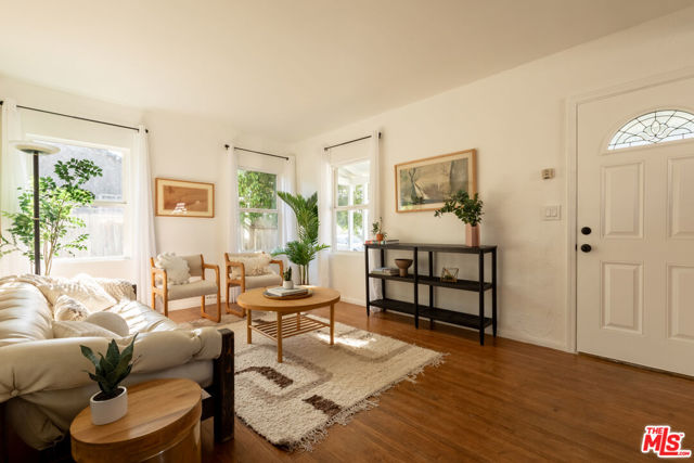Property photo of 2722 Marine AV