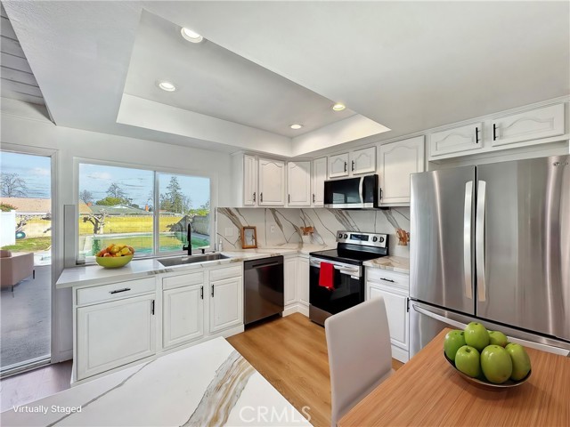 Property photo of 1472 N San Antonio AV