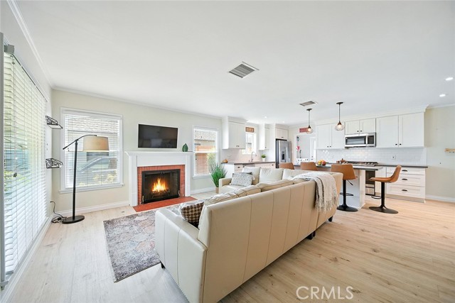 Property photo of 1901 N Bellflower BL