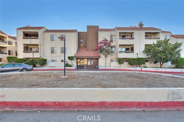 Property photo of 700 W 3rd ST