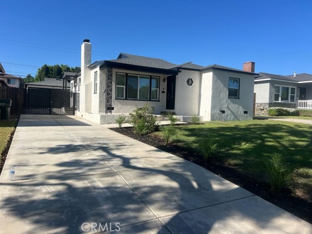 Property photo of 13503 Valna DR