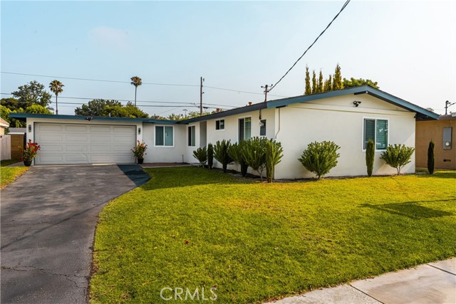 Property photo of 2025 W Dogwood AV