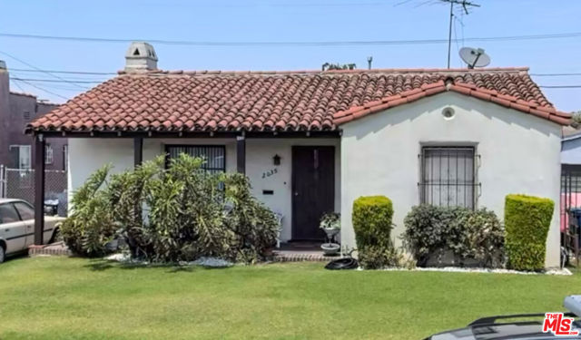 Property photo of 2035 W 68th ST