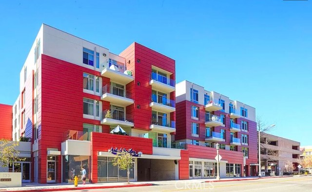 Property photo of 133 S Los Robles Ave AV