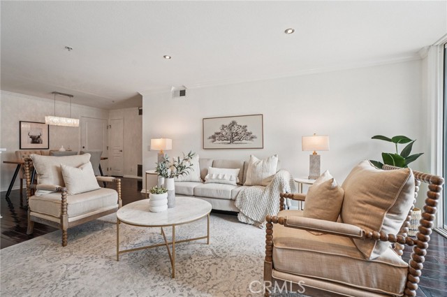 Property photo of 7320 Hawthorn Ave