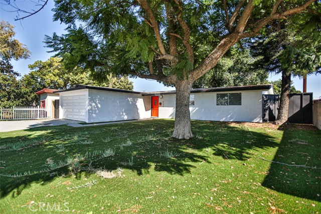 Property photo of 2540 W Picadilly WY