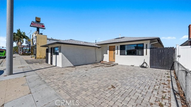 Photo of 4731 W El Segundo