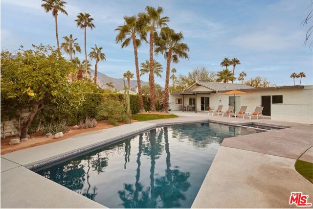 Property photo of 2291 E Calle Papagayo