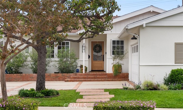 Property photo of 844 Roxanne AV