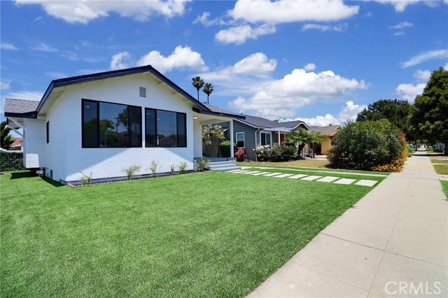 Property photo of 2015 W 42nd PL