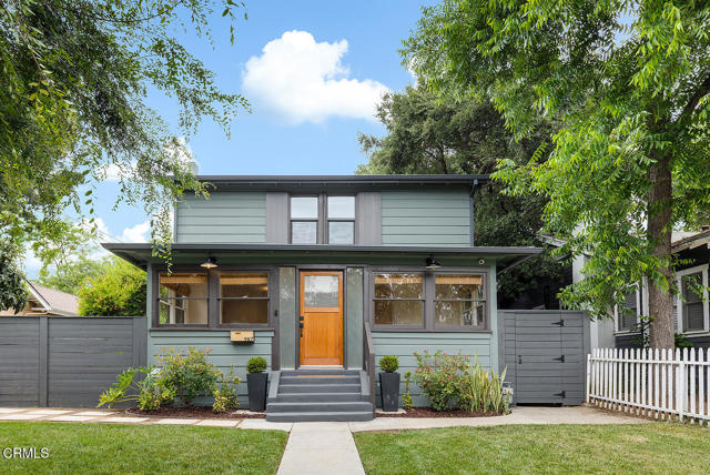 Property photo of 987 Bell ST