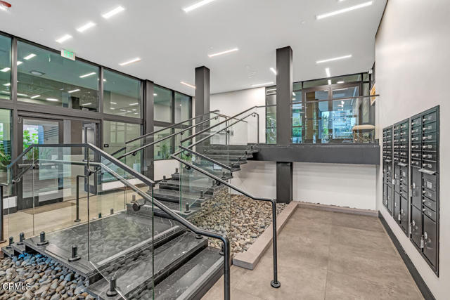 Property photo of 178 S Euclid AV