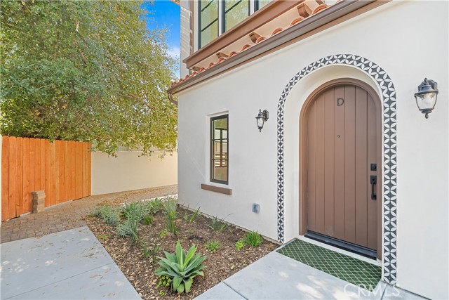 Property photo of 200 S 2nd AV