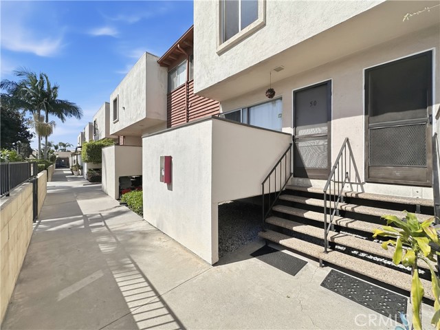 Photo of 7033 Stewart And Gray