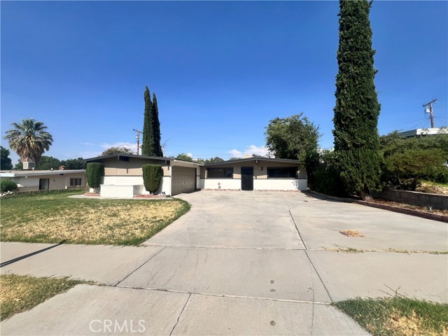 Property photo of 38710 Yucca Tree ST
