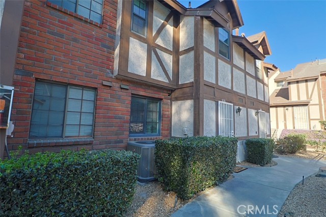 Property photo of 1026 S Mountain AV