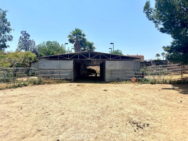 Property photo of 5829 Aurora AV