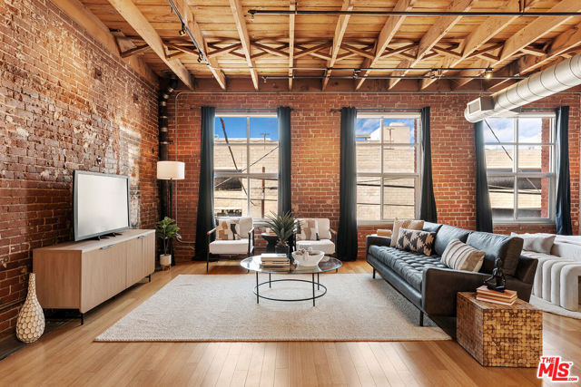Property photo of 500 Molino ST