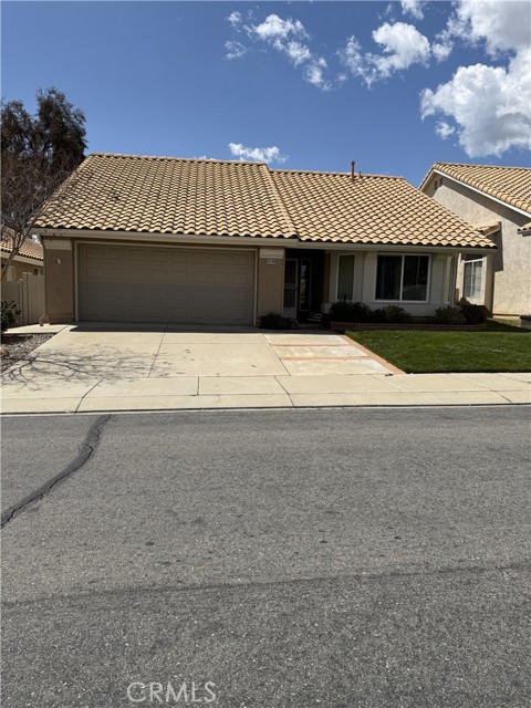 Property photo of 883 Riviera AV