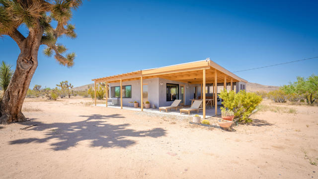 Property photo of 60010 Darlinda DR