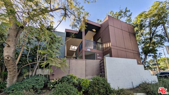 Property photo of 960 Sanborn AV