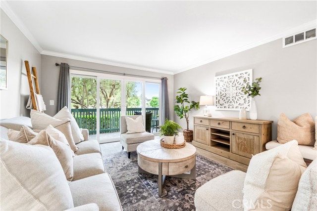 Property photo of 564 N Bellflower BL