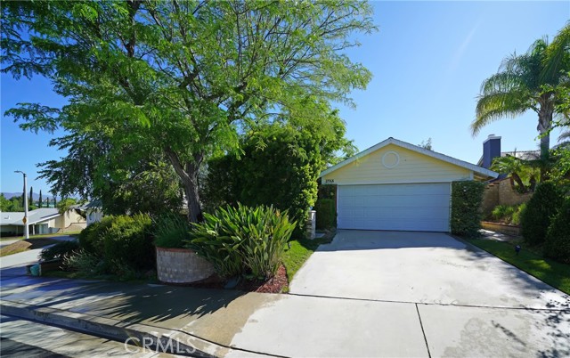 Property photo of 27768 Crookshank DR