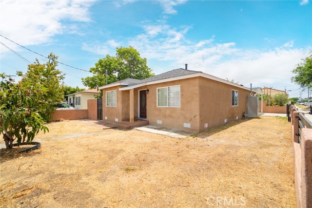 Property photo of 1570 W 226th ST