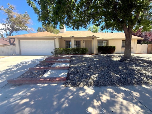 Property photo of 1816 W Avenue K11