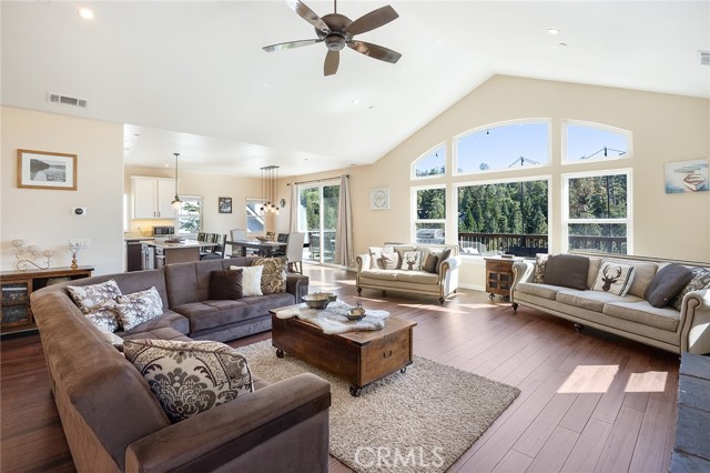 Property photo of 26845 Modoc LN