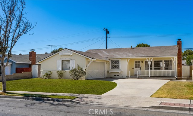 Photo of 473 West Roberta Avenue
