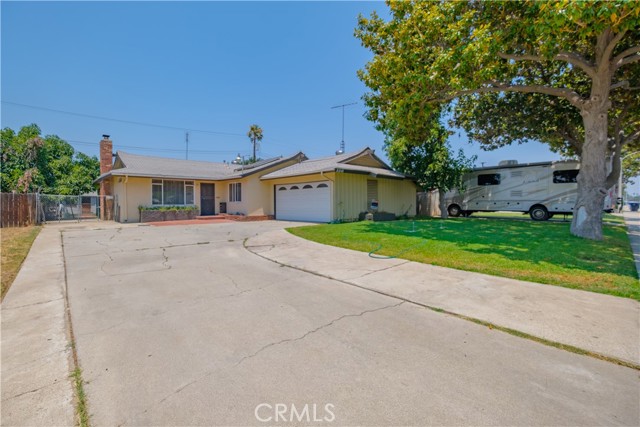Property photo of 8841 California Ave