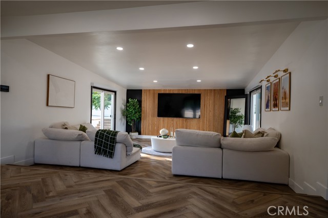 Property photo of 2047 Angelcrest DR