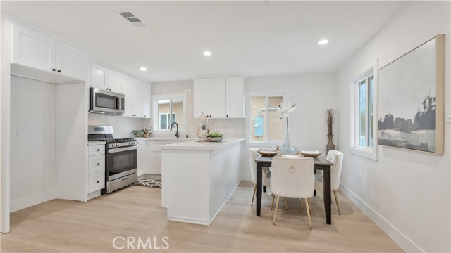 Property photo of 802 S Olive AV