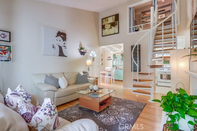 Property photo of 1282 N Park Western DR