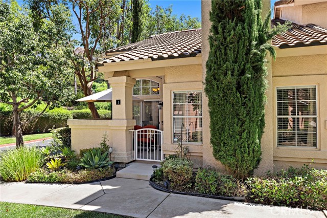 Photo of 1 Nightingale Dr