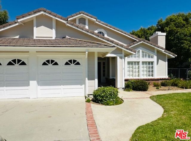 Property photo of 32636 Bowman Knoll DR